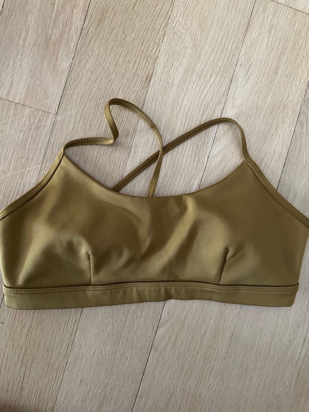 Alo intrigue airlift bra